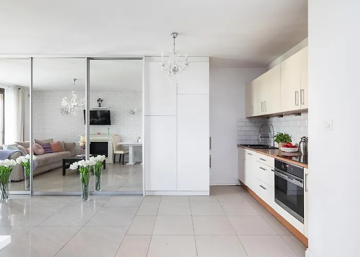 Superapart Towarowa 35 - Komfort I Elegancja Warszawa